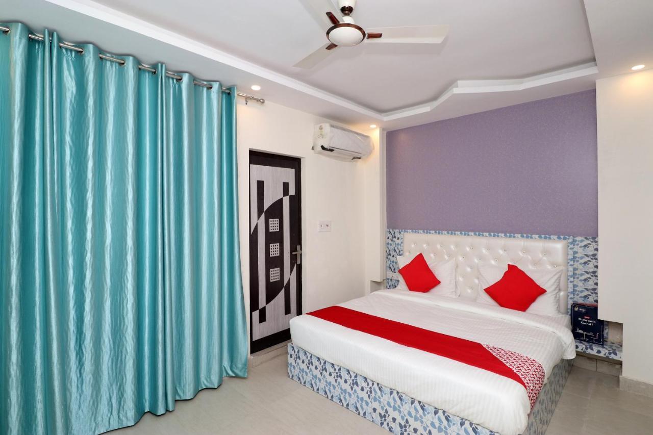 Oyo 25130 Hotel Royal Inn New Delhi Exterior foto